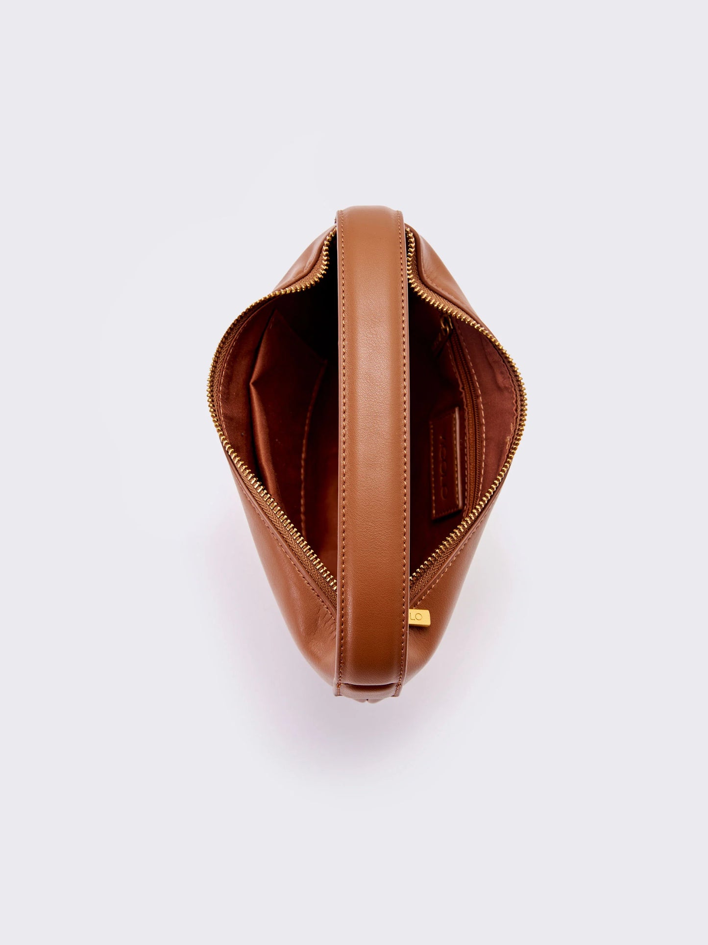 CROISSANT-HANDTASCHE IN CAMEL