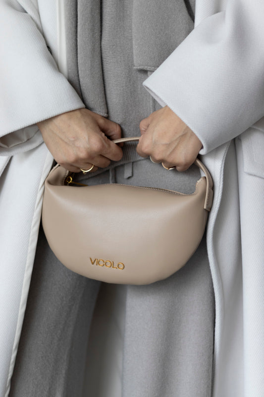 CROISSANT-HANDTASCHE IN BEIGE